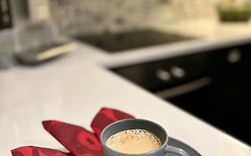 Vartiomaja - Beautiful Apartment Near Arktikum
